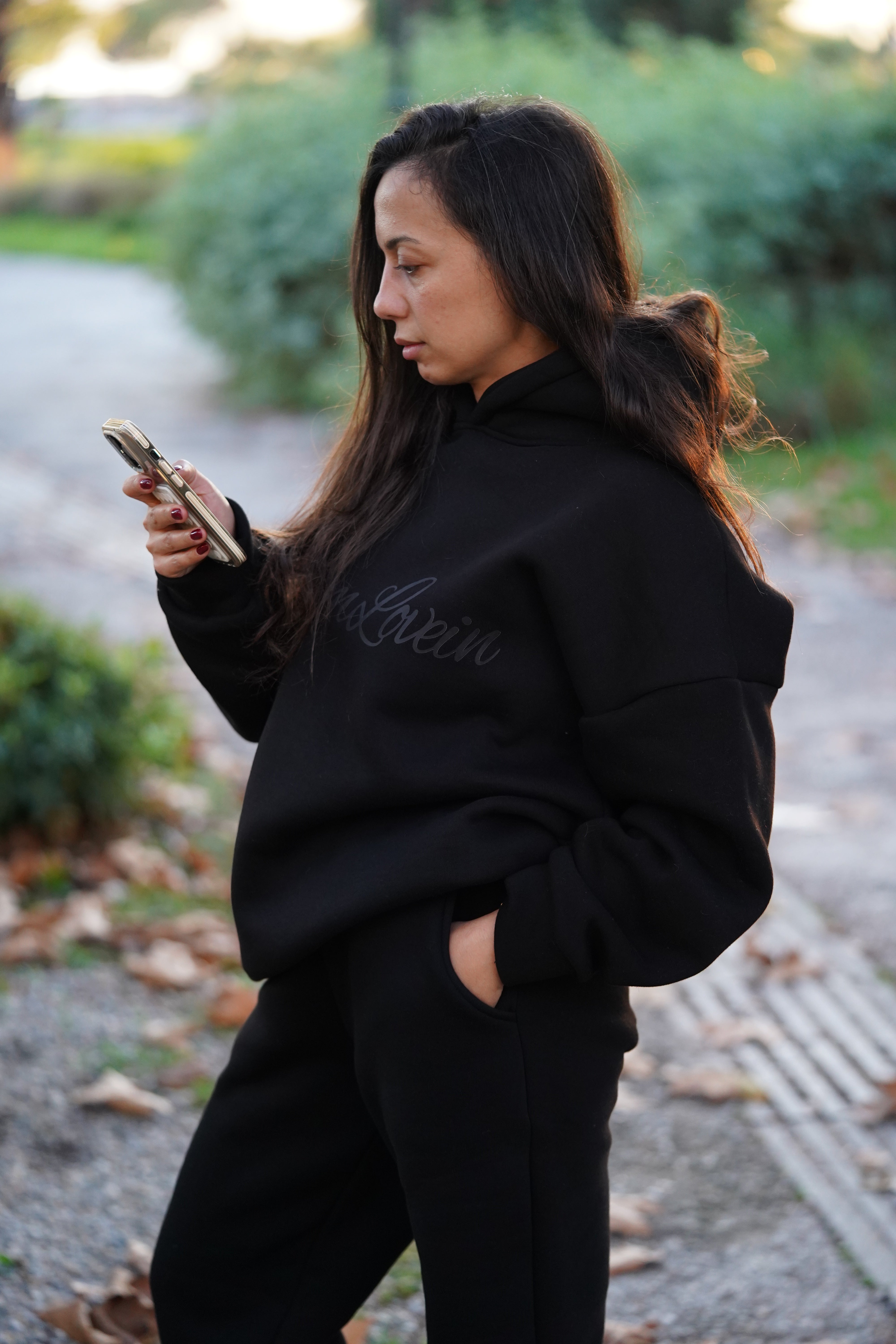 Siyah Kapişonlu Eşofman Üstü