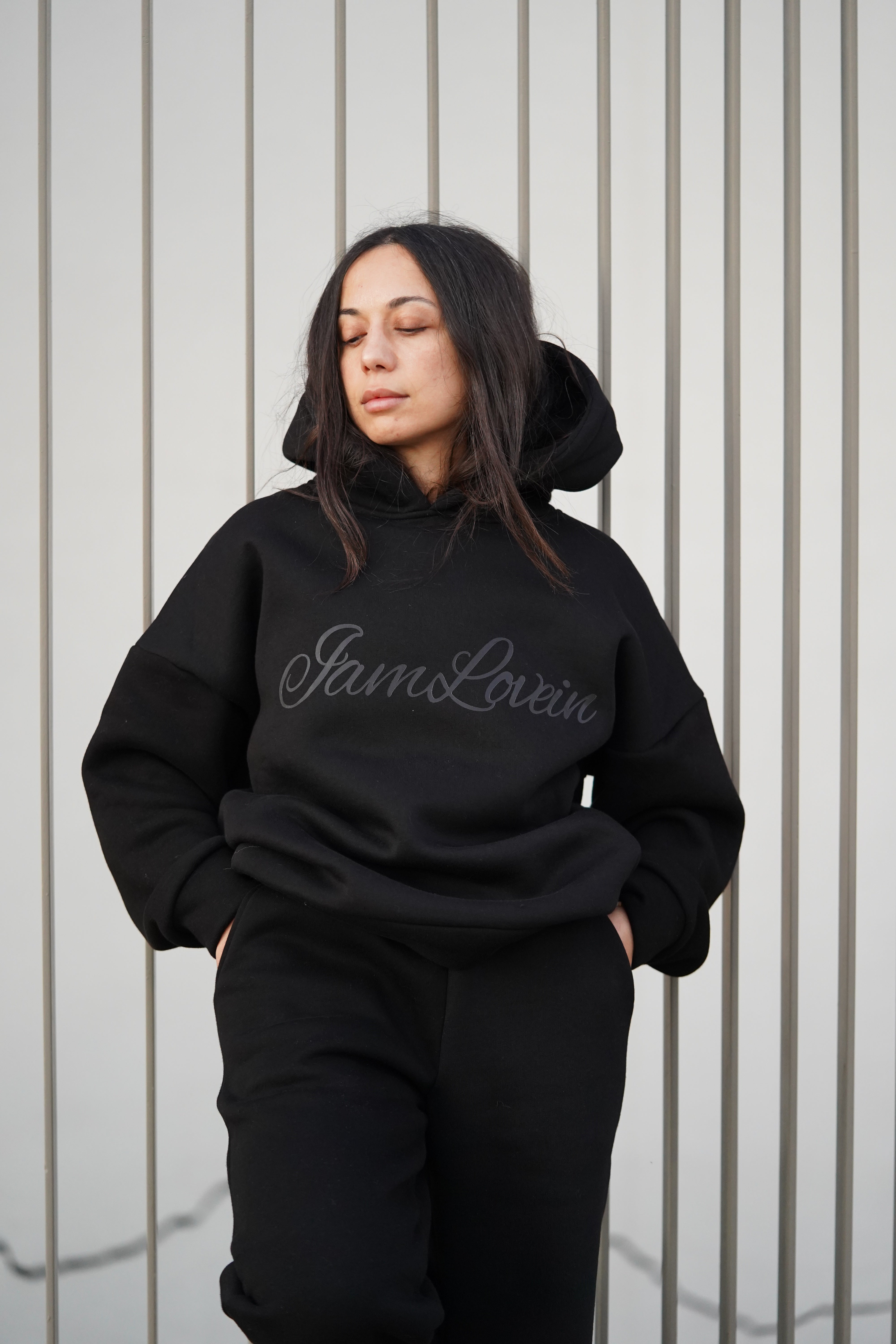 Siyah Kapişonlu Eşofman Üstü