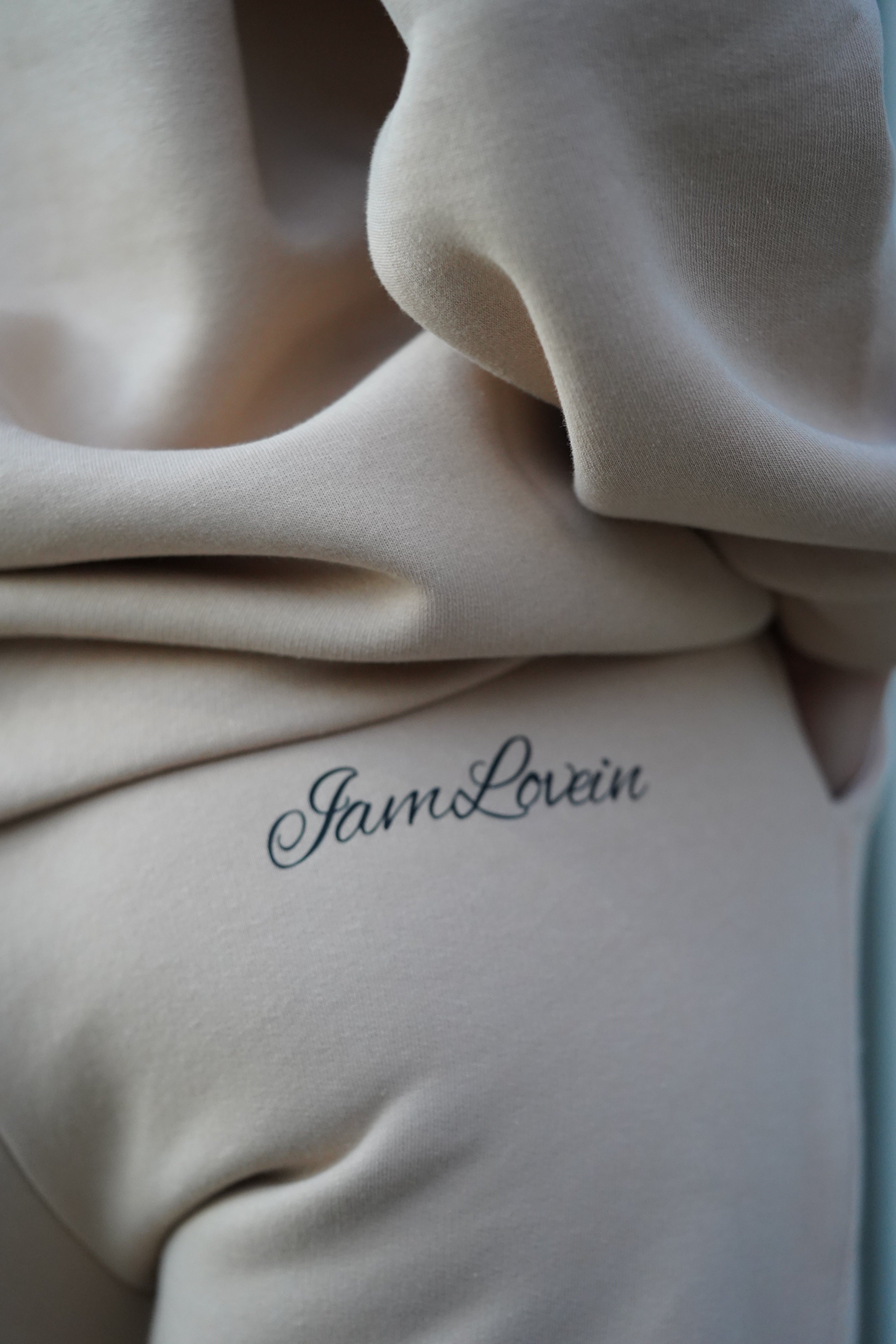 Krem Eşofman Takımı