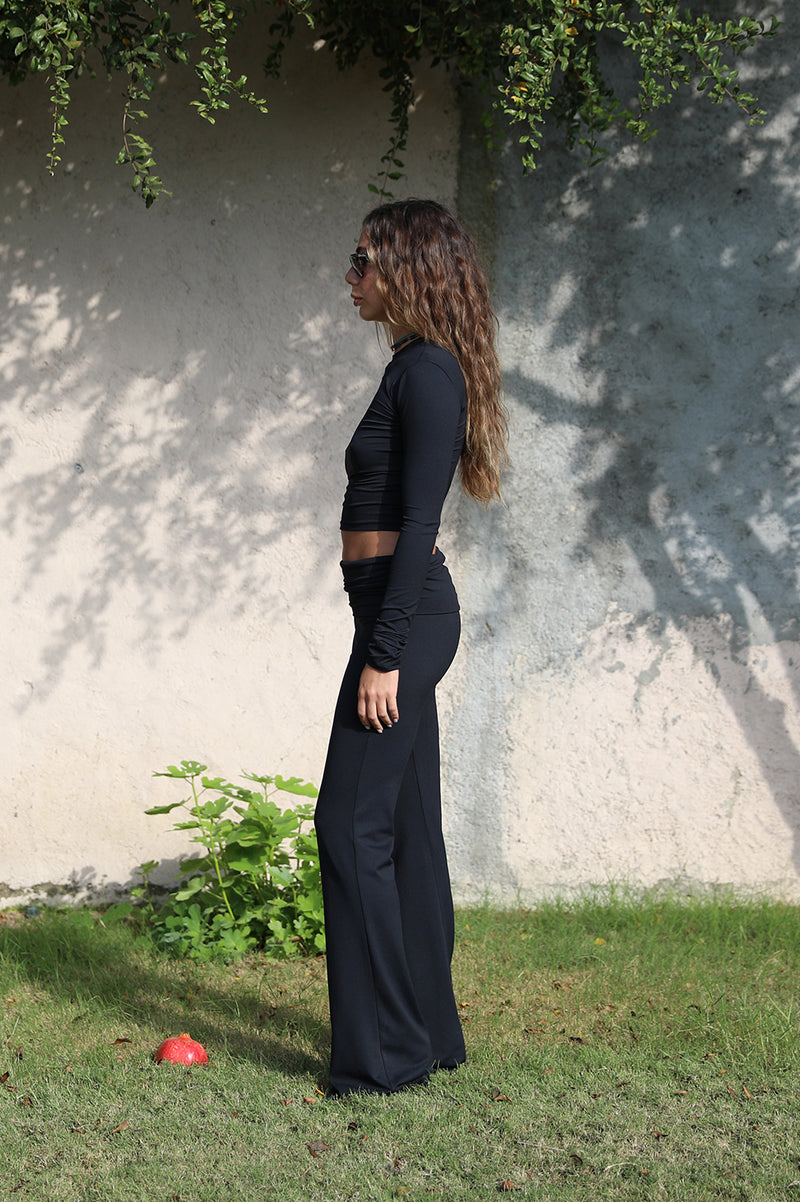 Black' Ava Long Sleeve Top