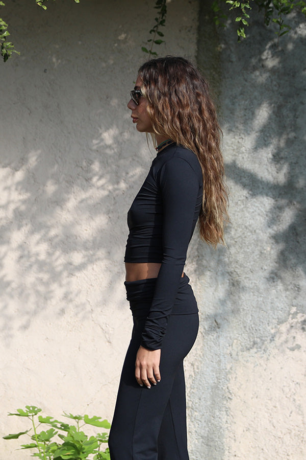 Black' Ava Long Sleeve Top