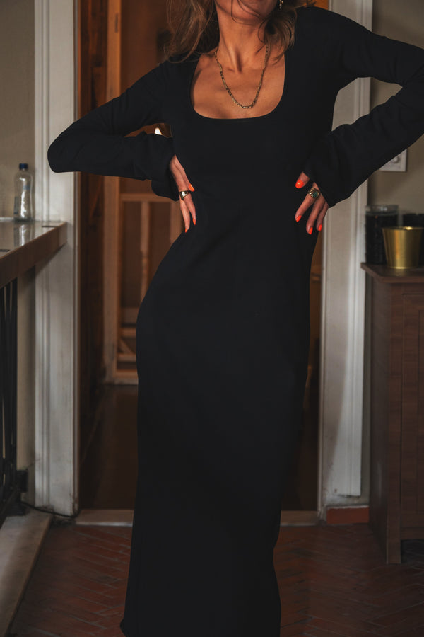 Black' Bat Sleeve Dress